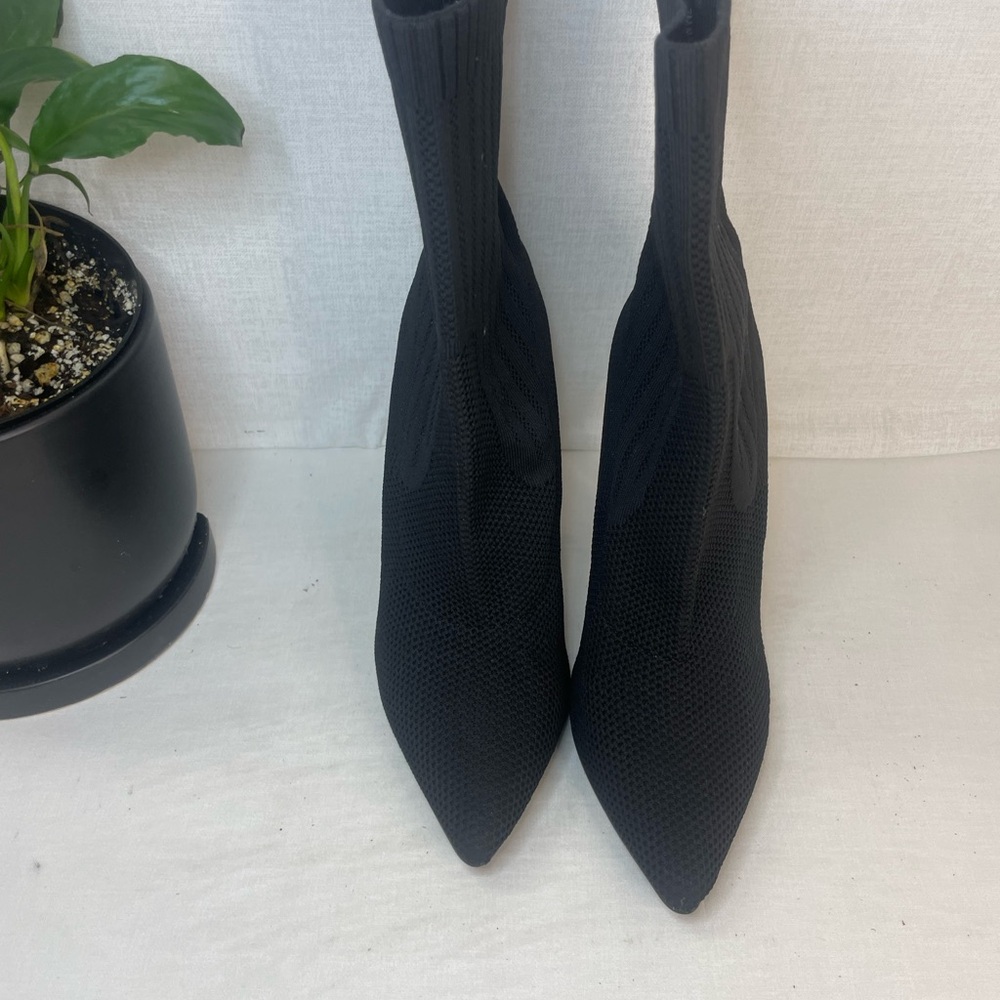 Steve Madden Discreet Boot in Black, Size 7M - Picture 10 of 14